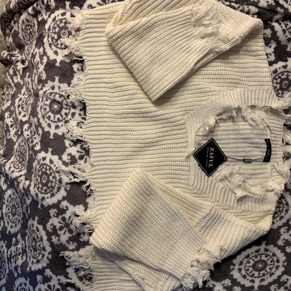 Cropped sweater